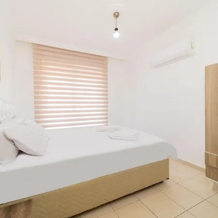 Refreshing House With Private Pool In Antalya 아파트