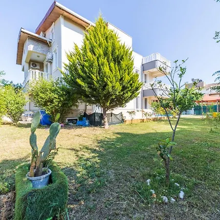 Refreshing House With Private Pool In Antalya